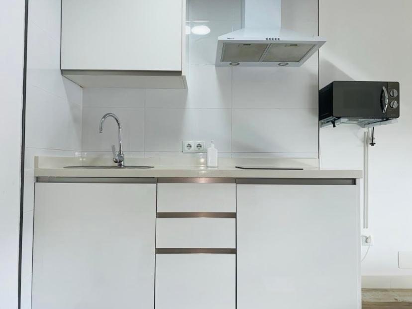 Lovely Triana Flat With Roof Terrace เซบีญา ภายนอก รูปภาพ